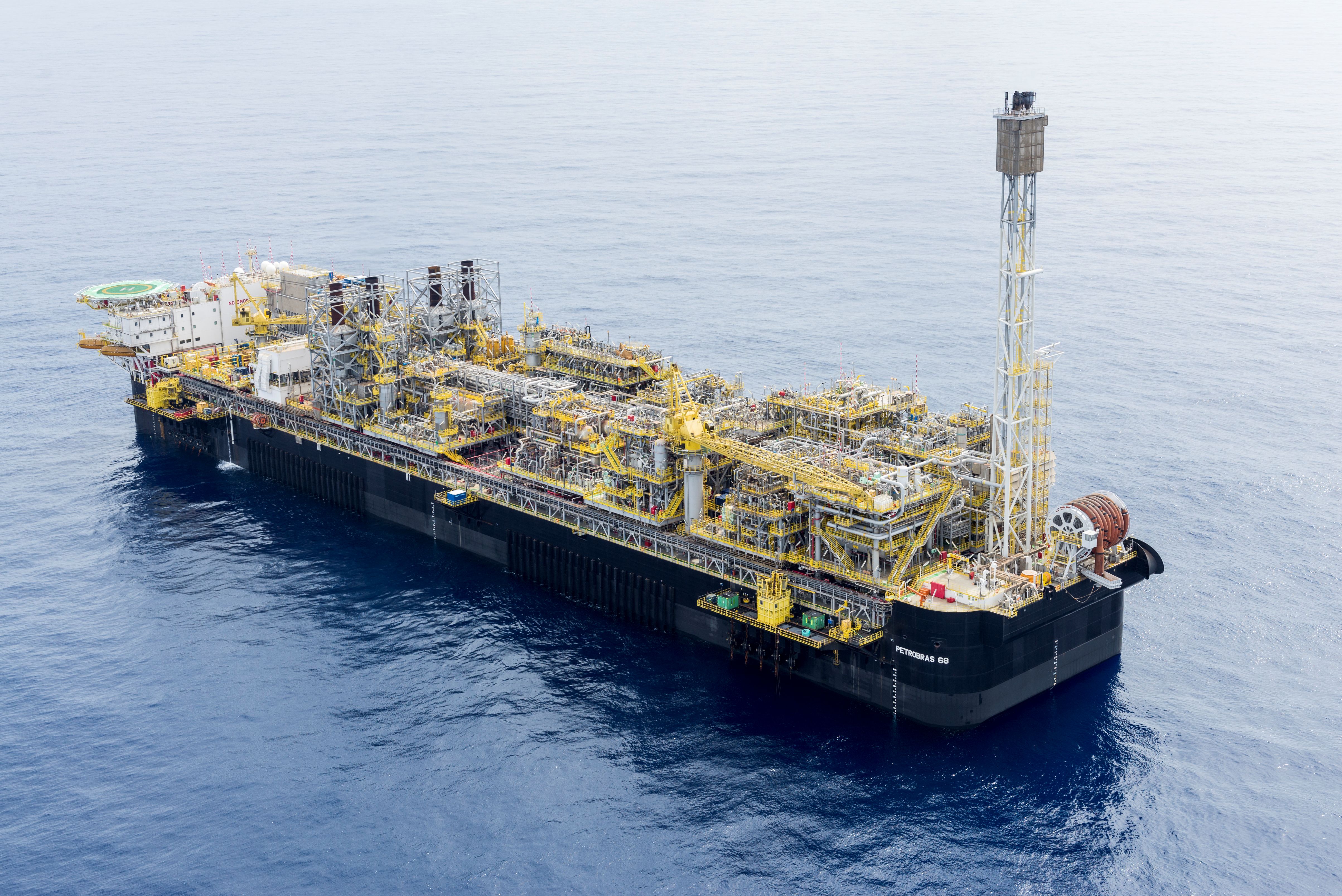 FPSO P68 operando nos campos de Berbigão e Sururu, no pré-sal da Bacia de Santos